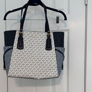 Michael Kors White, Navy & Gray Signature Tote